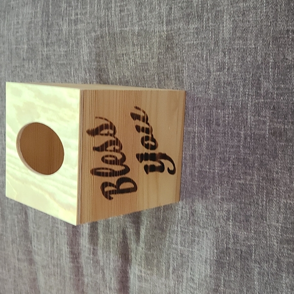 Scorched wood tissue box - Picture 2 of 2